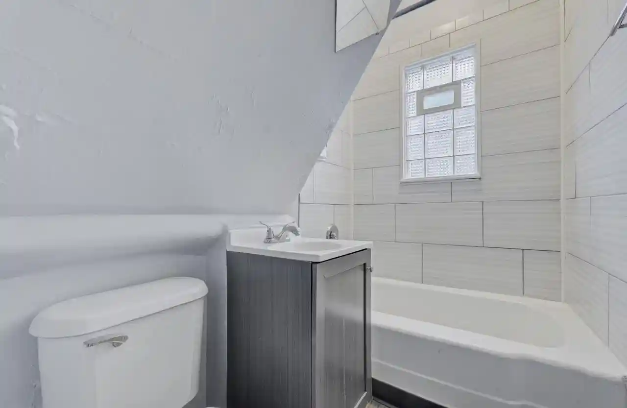 25th image of 1125 E Clarke Street Street, Milwaukee, WI 53212 | MLS# 1975834