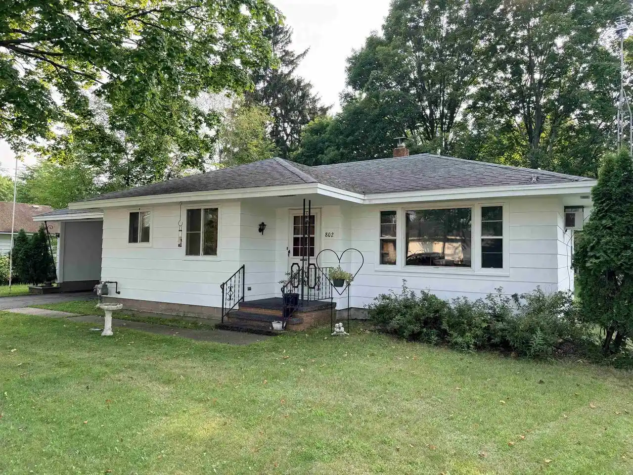 1st image of 802 10th Street Street, Waupaca, WI 54981 | MLS# 50330889