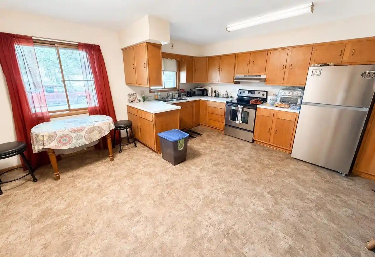 20th image of 802 10th Street Street, Waupaca, WI 54981 | MLS# 50330889