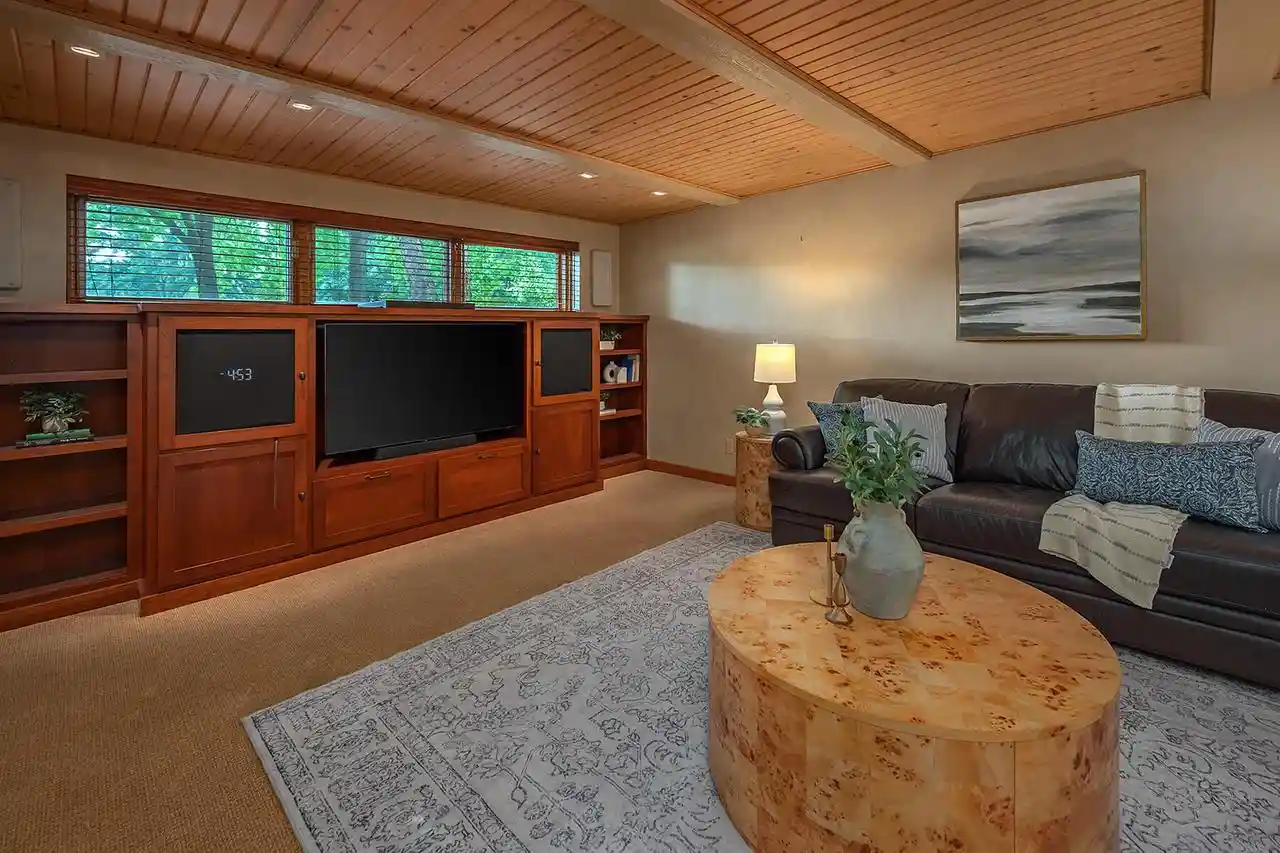 2nd image of 1860 Churchview Dr Dr, Brookfield, WI 53005 | MLS# 1975837