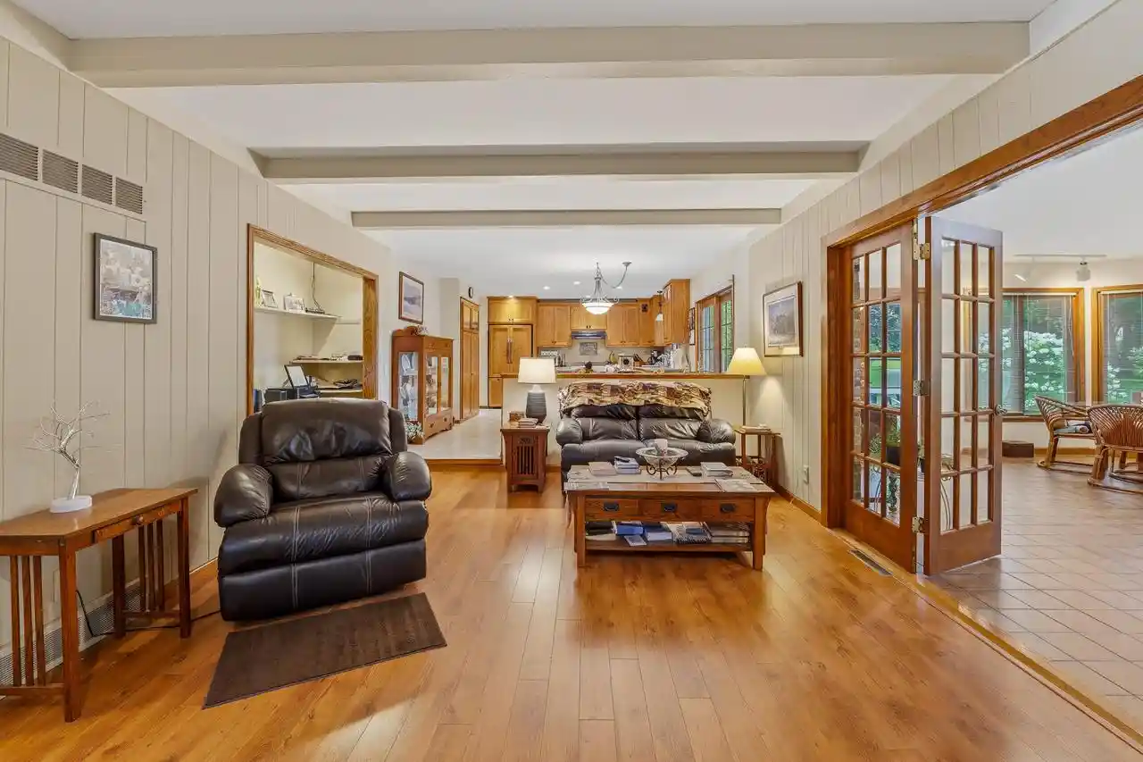 Photo 3 of Single family home for sale at 452 Willsher Dr Dr, Fond Du Lac, WI 54935 | MLS# 1975838 | Listing updated on 2026-08-21