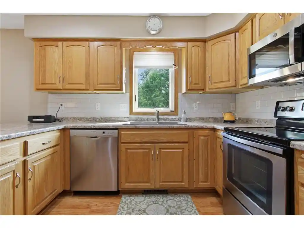 Photo 4 of Single family home for sale at 899 Wert Road Road, Hudson, WI 54016 | MLS# 7126324 | Listing updated on 2026-09-22