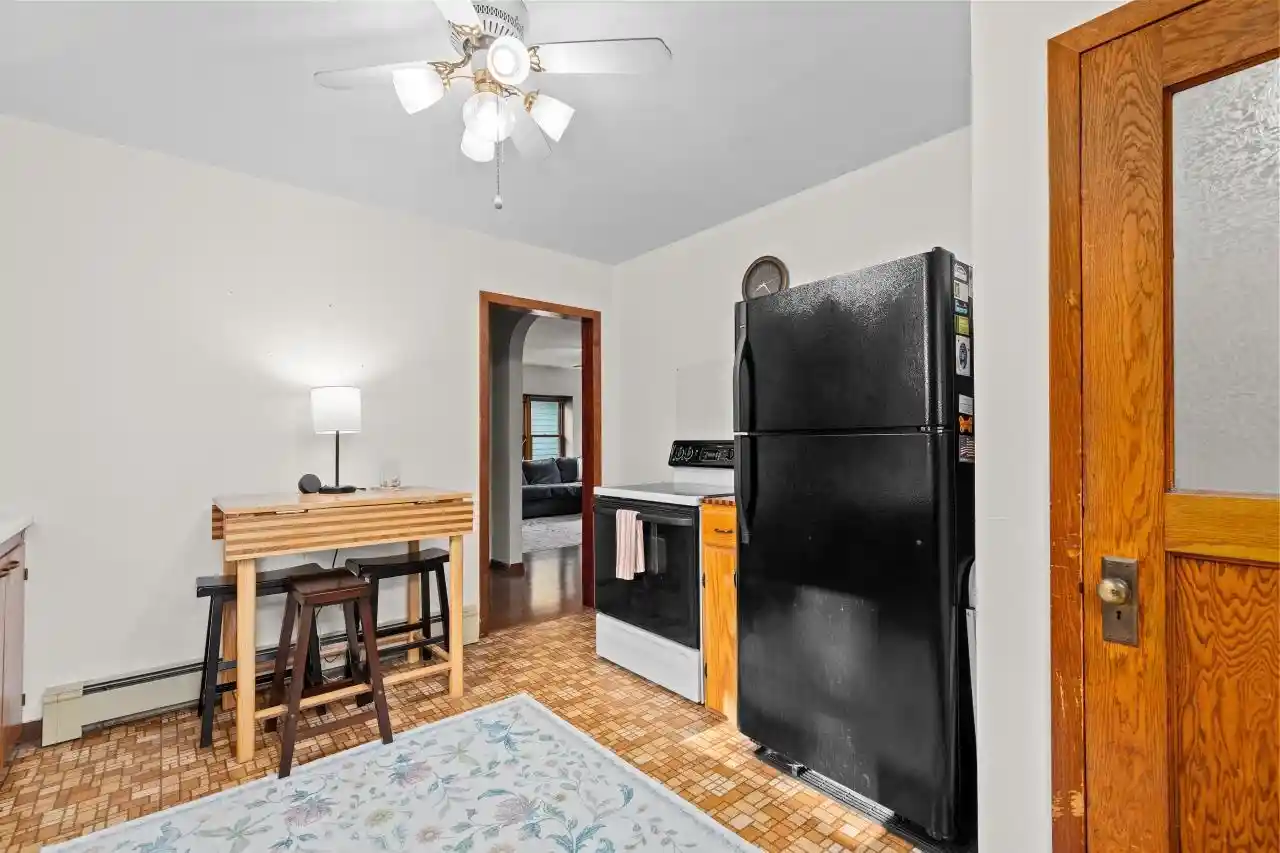 5th image of 1624 Mt Vernon Street Street, Oshkosh, WI 54901 | MLS# 50330895