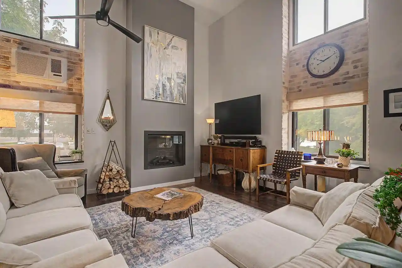 2nd image of 1501 Rose St St, La Crosse, WI 54603