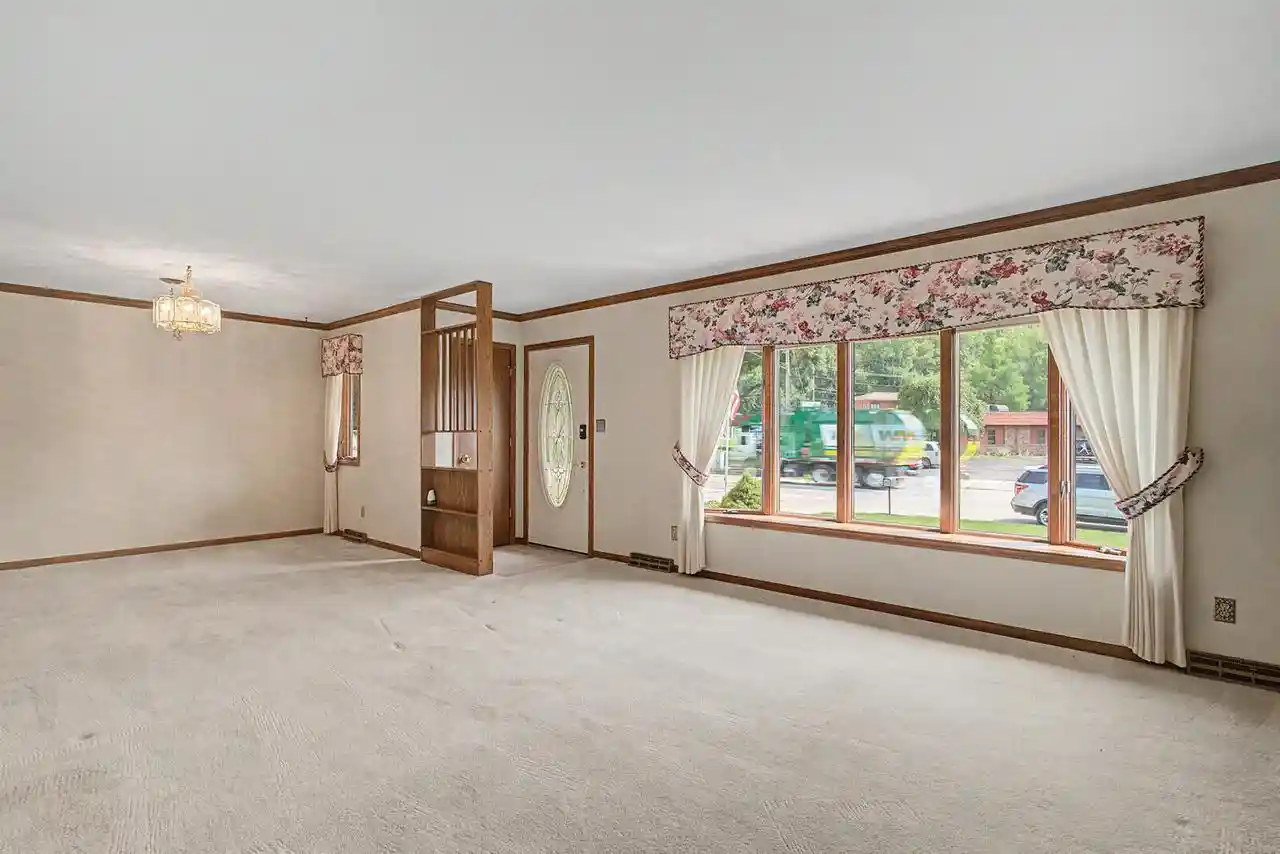 Photo 3 of Sale Pending at 2034 32Nd Street S Street S, La Crosse, WI 54601 | MLS# 1975865 | Listing updated on 2026-08-24