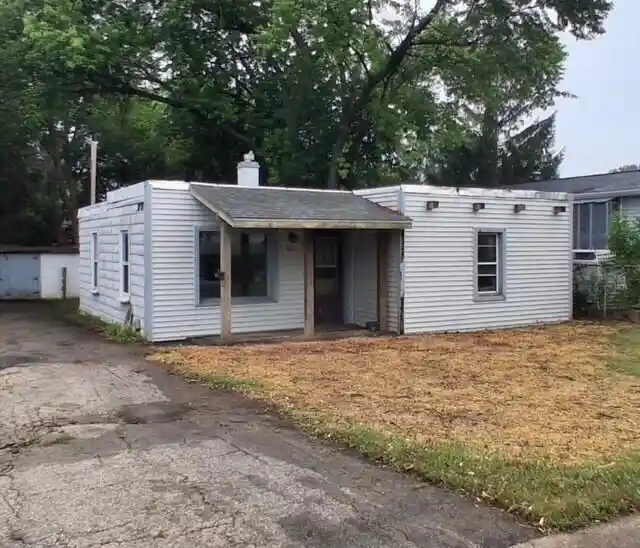 Photo 1 of Single family home for sale at 4321 16th Street Street, Racine, WI 53405 | MLS# 1975872 | Listing updated on 2026-09-14
