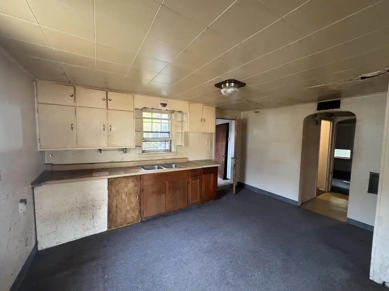 Photo 3 of Single family home for sale at 4321 16th Street Street, Racine, WI 53405 | MLS# 1975872 | Listing updated on 2026-09-14