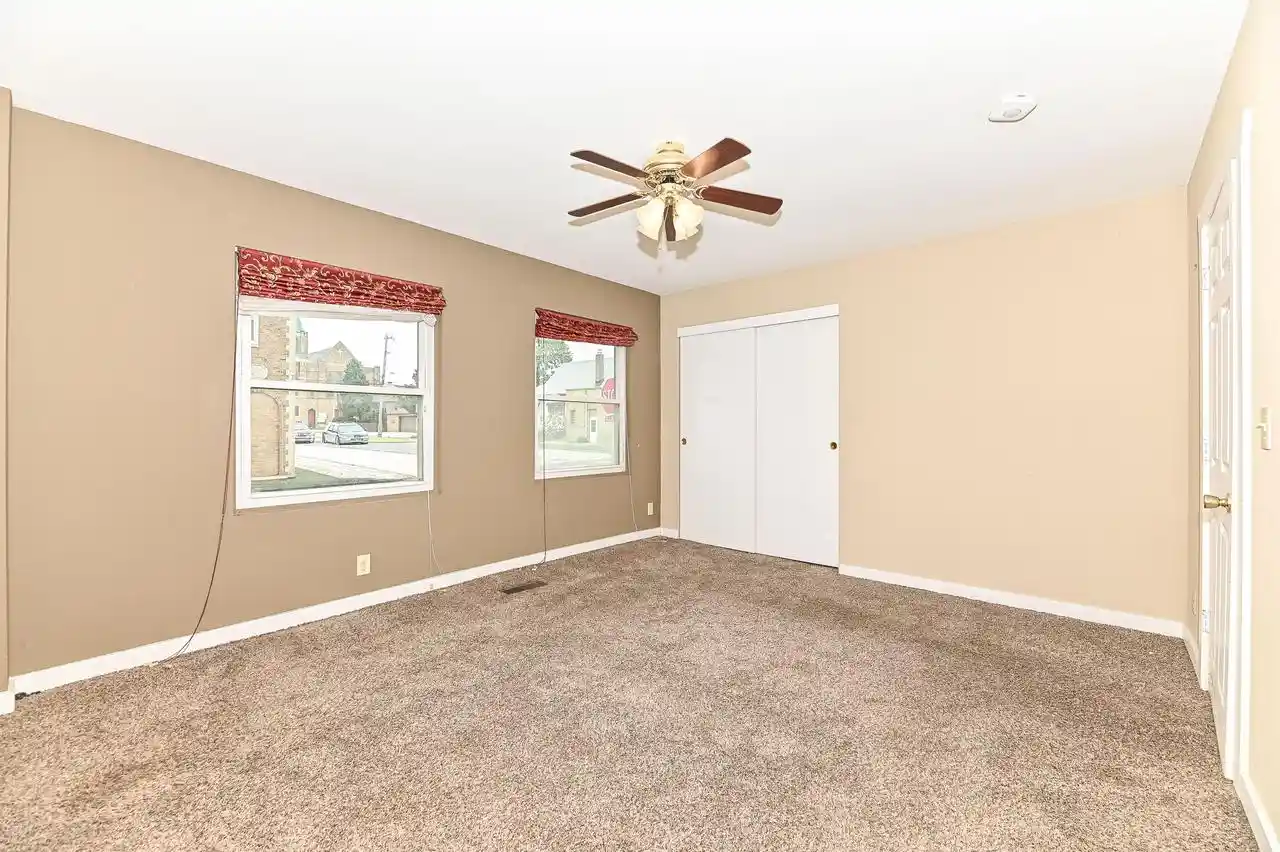2nd image of 3800 E Pulaski Avenue Avenue, Cudahy, WI 53110 | MLS# 1975881