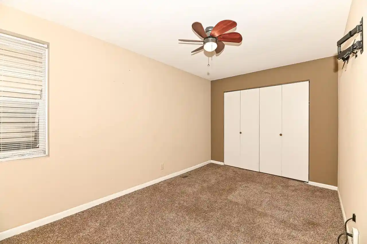 3rd image of 3800 E Pulaski Avenue Avenue, Cudahy, WI 53110 | MLS# 1975881