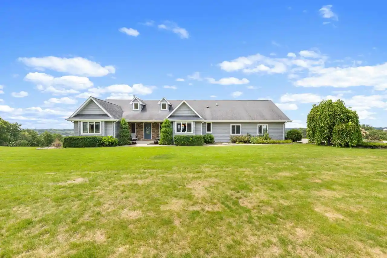 1st image of W1967 Mystic Court Court, Ixonia, WI 53036 | MLS# 1975883