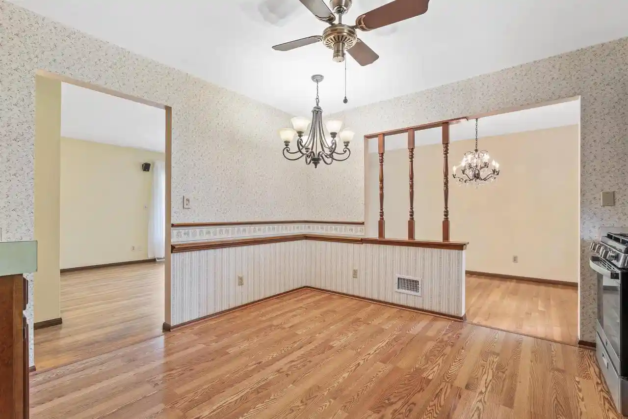 2nd image of 1651 1st Avenue Avenue, Grafton, WI 53024 | MLS# 1975884