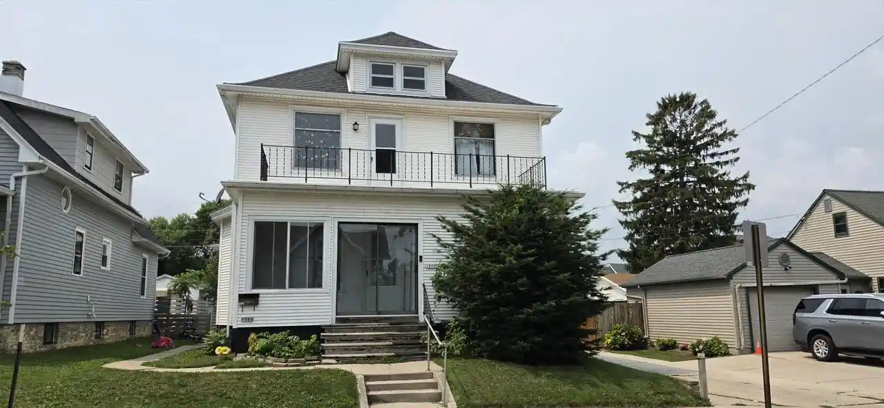 1st image of 1202/1204 S 19th Street Street #1204, Sheboygan, WI 53081 | MLS# 1975886