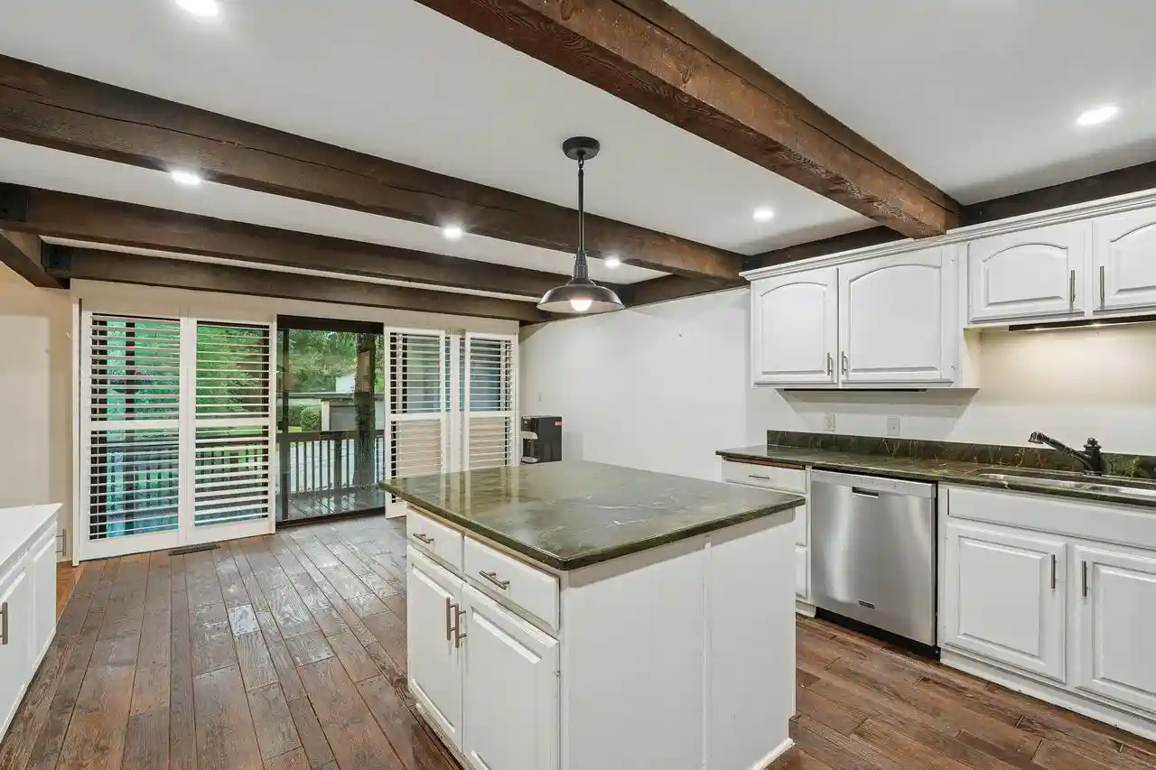Photo 26 of Condo for sale at 930 Alpine Dr Dr, Fontana, WI 53125 | MLS# 1975896 | Listing updated on 2026-09-05