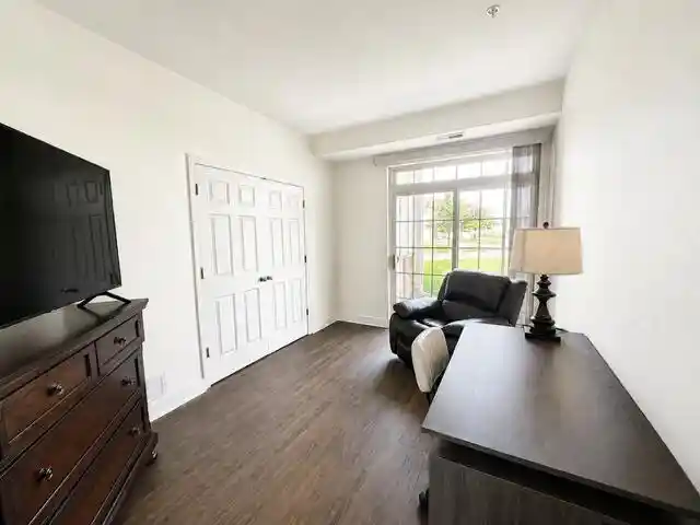 4th image of 6739 Meadowlands Cir Cir, Pleasant Prairie, WI 53158