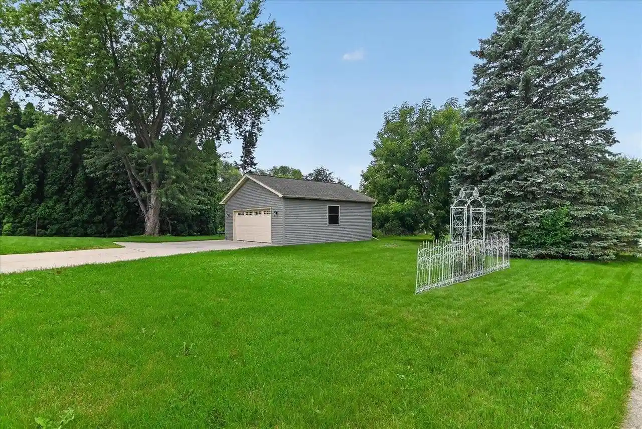 4th image of 500 Hank S Hollow Trail Trail, De Forest, WI 53532 | MLS# 2030352