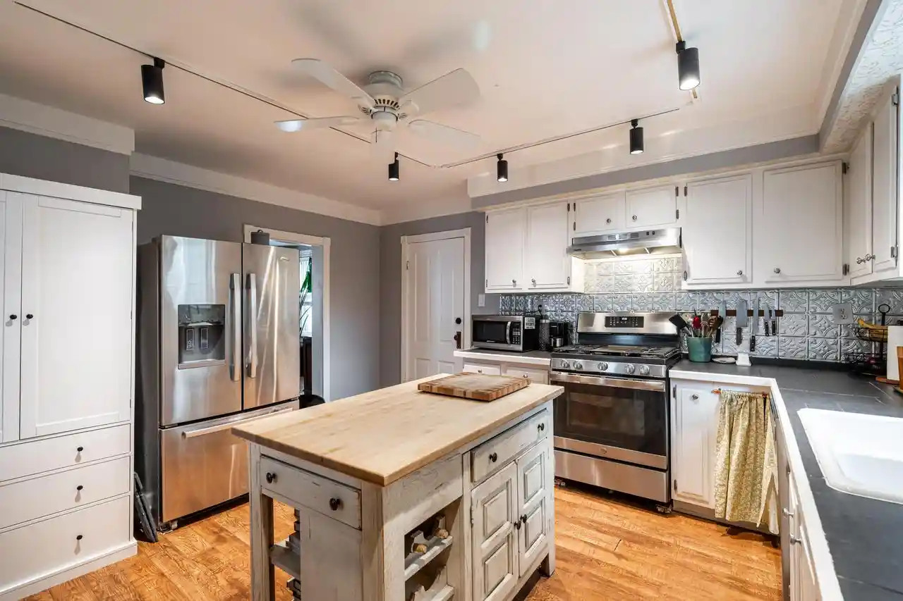 Photo 4 of Single family home for sale at 1931 N Bartlett Avenue Avenue, Milwaukee, WI 53202 | MLS# 1975916 | Listing updated on 2026-09-14