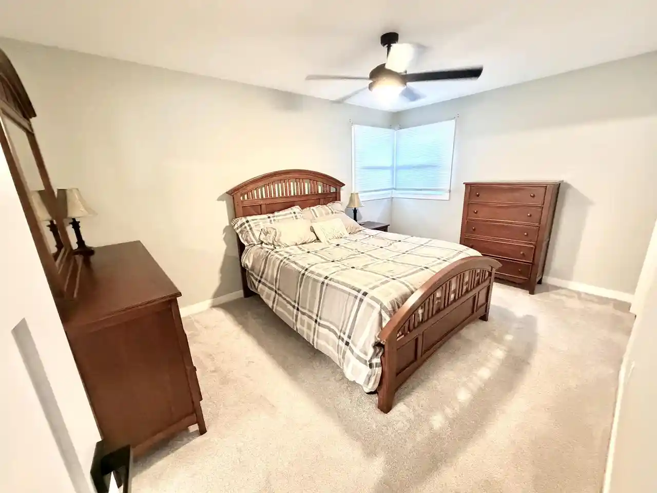 5th image of 5938 Sugarbush Lane Lane, Greendale, WI 53129 | MLS# 1975920