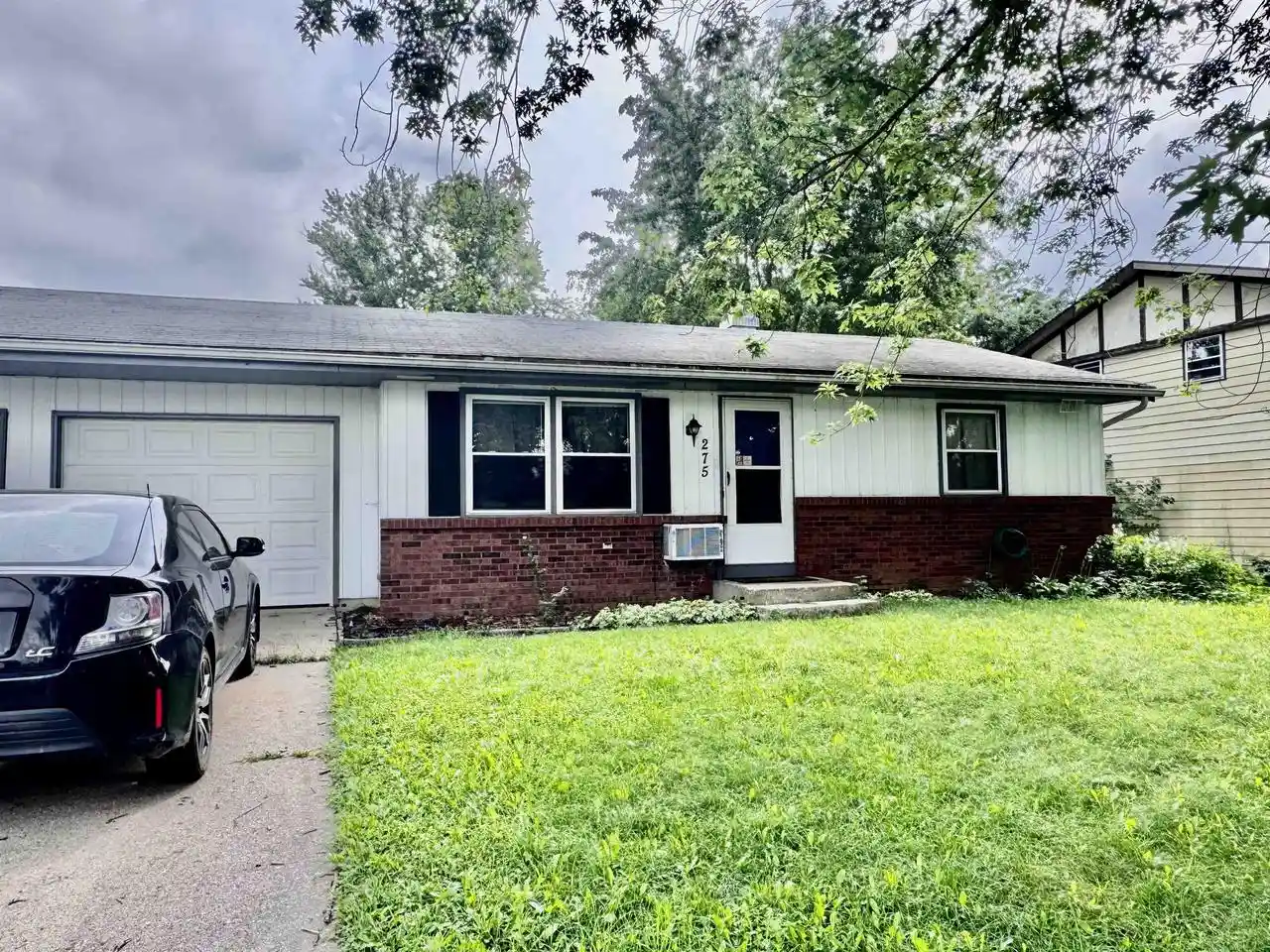 2nd image of 273 275 Brakefield Dr Dr, Janesville, WI 53546 | MLS# 2030354