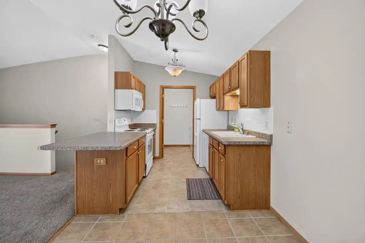 2nd image of 1236 N Sunnyslope Dr Dr #204, Mount Pleasant, WI 53406 | MLS# 1975926