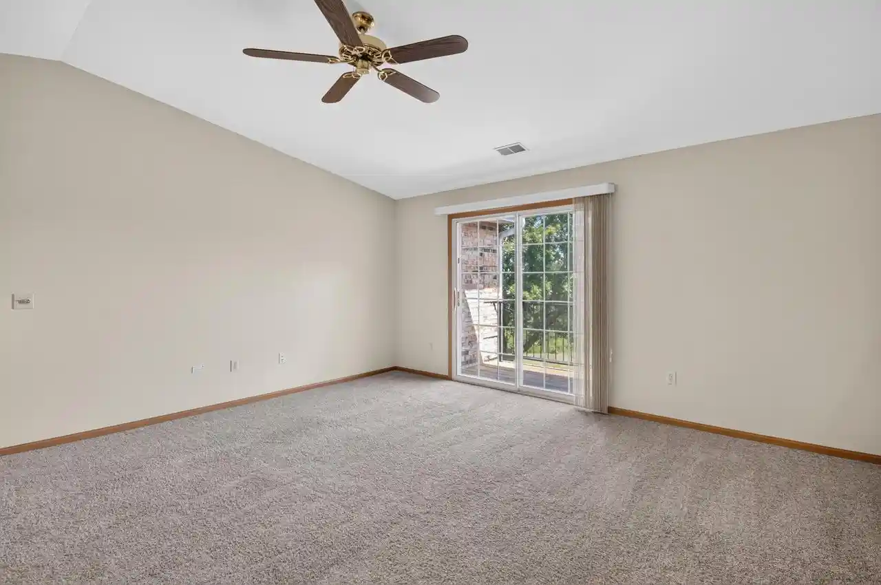 2nd image of 1236 N Sunnyslope Dr Dr, Mount Pleasant, WI 53406