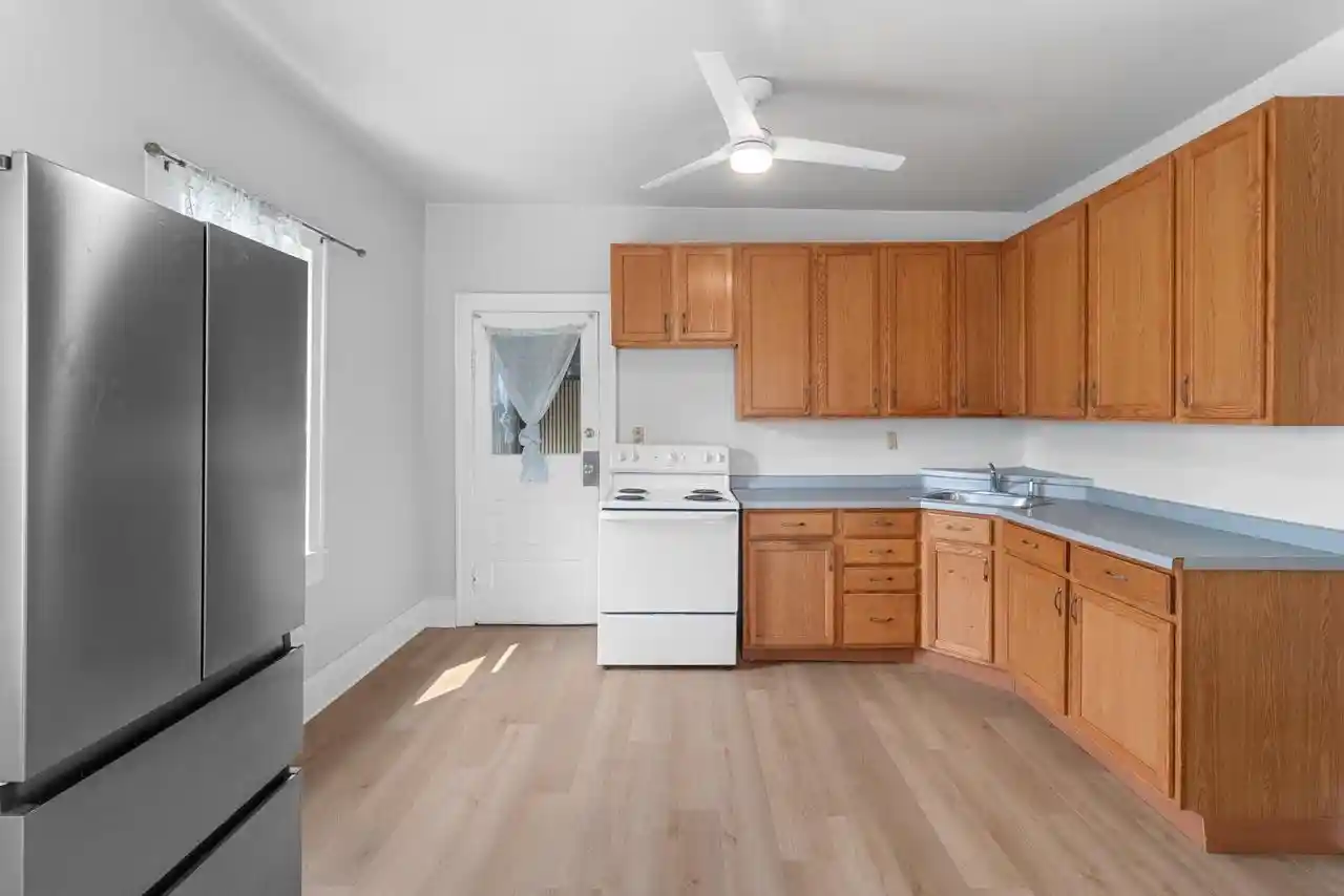 2nd image of 626 S 20th Street Street, Manitowoc, WI 54220 | MLS# 1975936