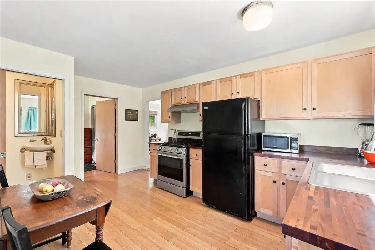 image of 4997 W Clayton Road Road, Fitchburg, WI 53711 | MLS# 2030358