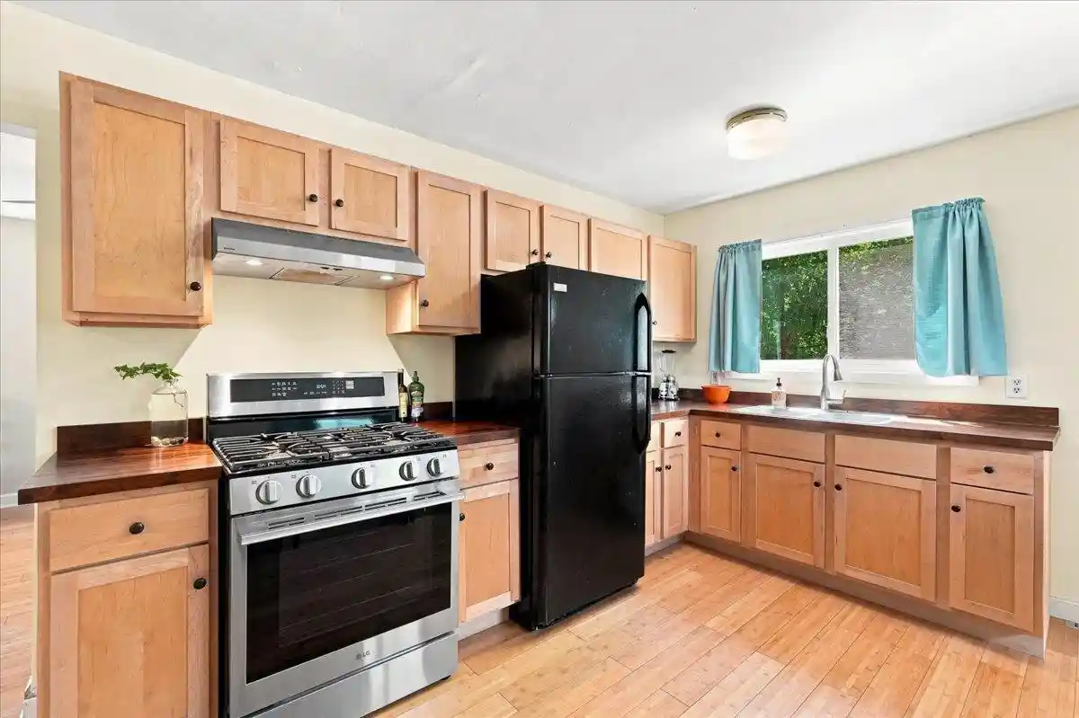 image of 4997 W Clayton Road Road, Fitchburg, WI 53711 | MLS# 2030358