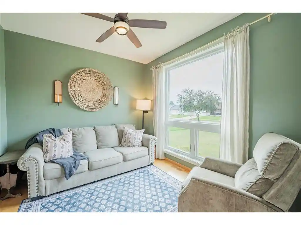 Photo 2 of Sale Pending at 1704 Sierra Dr Dr, Eau Claire, WI 54701 | MLS# 7124549 | Listing updated on 2026-08-19