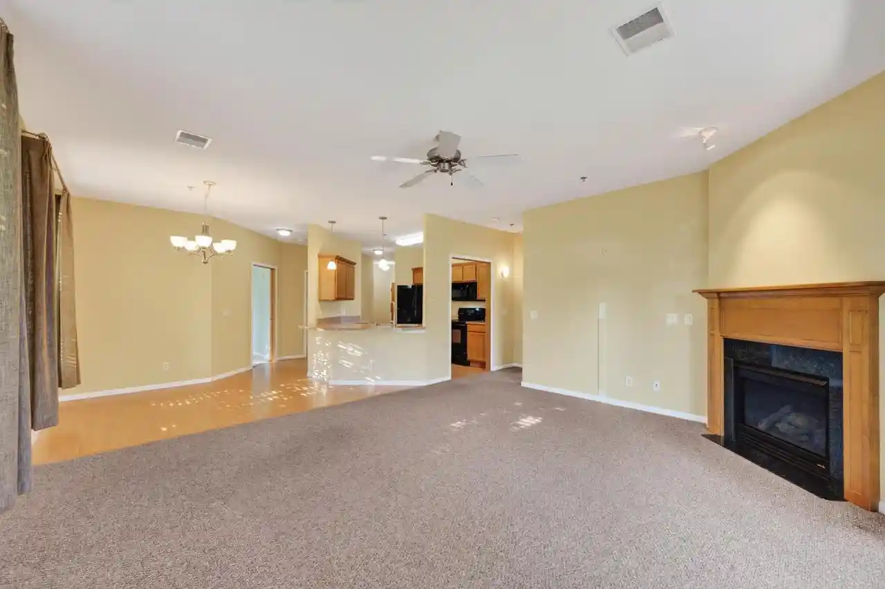 3rd image of 2581 Smiths Xing Xing, Madison, WI 53590