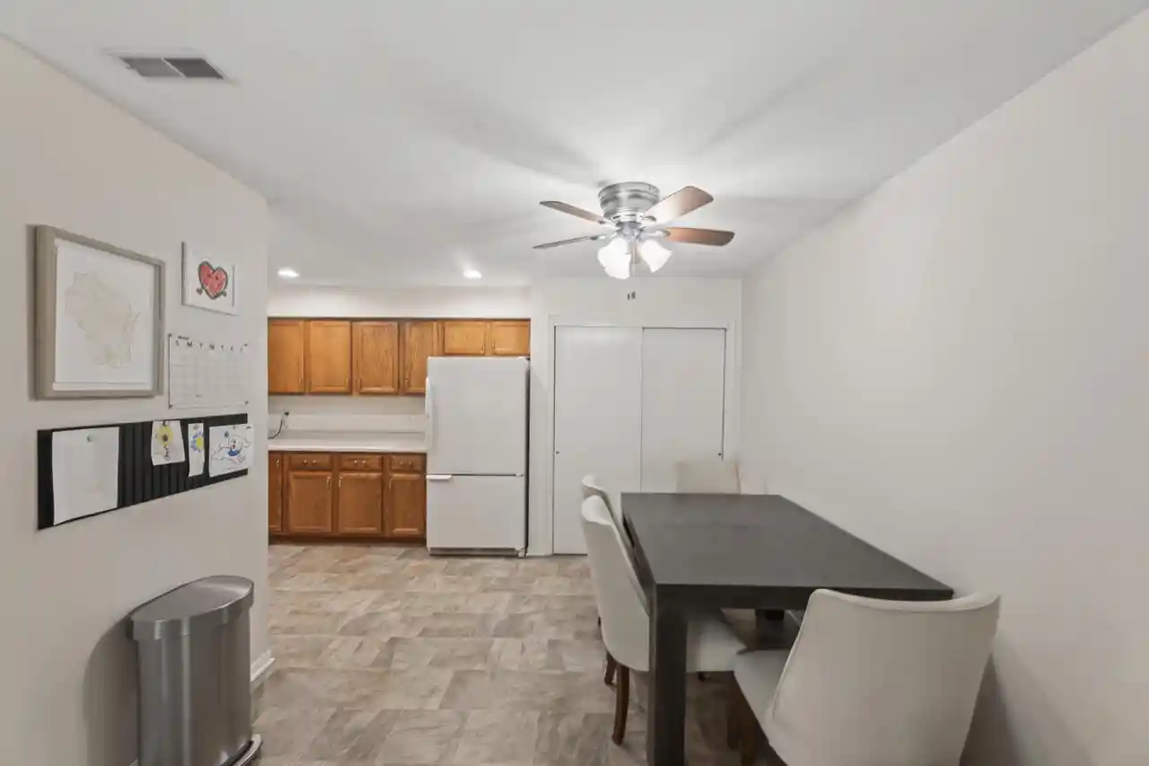 19th image of 1097 Quinlan Dr Dr Dr #Unit D, Pewaukee, WI 53072 | MLS# 1975948