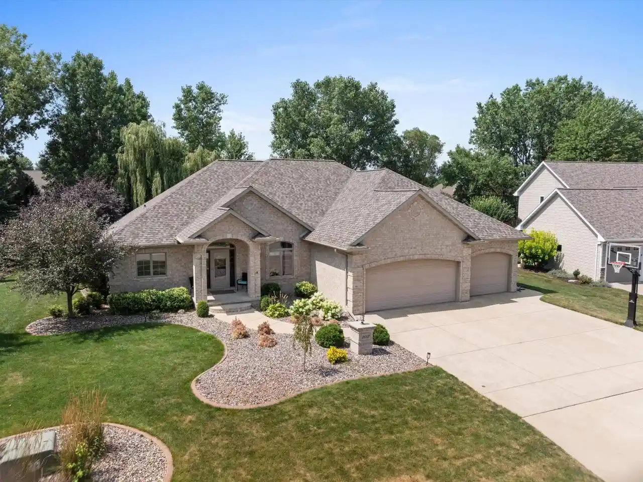1st image of 2012 E Higgins Hill Hill, De Pere, WI 54115 | MLS# 1975966