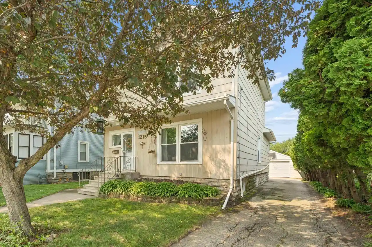 1st image of 1215 Grand Street Street, Oshkosh, WI 54901 | MLS# 50330910