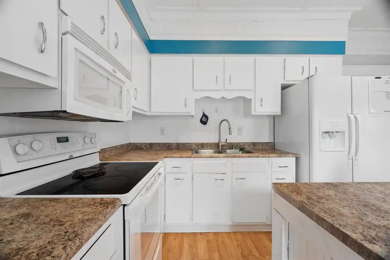 Photo 3 of Single family home for sale at 1215 Grand Street Street, Oshkosh, WI 54901 | MLS# 50330910 | Listing updated on 2026-08-18