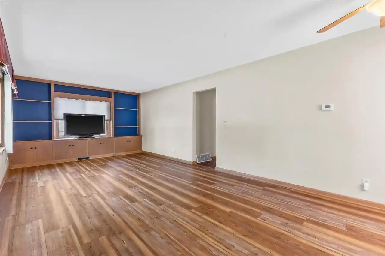 Photo 2 of Single family home for sale at 4107 Graceland Boulevard Boulevard, Racine, WI 53405 | MLS# 1975970 | Listing updated on 2026-09-05