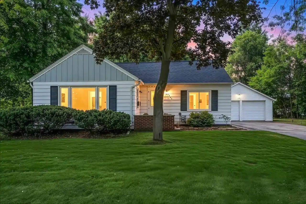 Photo 1 of Single family home for sale at 1565 Riverside Dr Dr, Suamico, WI 54173 | MLS# 50330915 | Listing updated on 2026-08-19