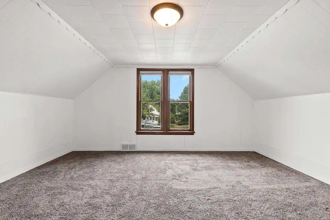 27th image of 1021 Carney Boulevard Boulevard, Marinette, WI 54143 | MLS# 50330919