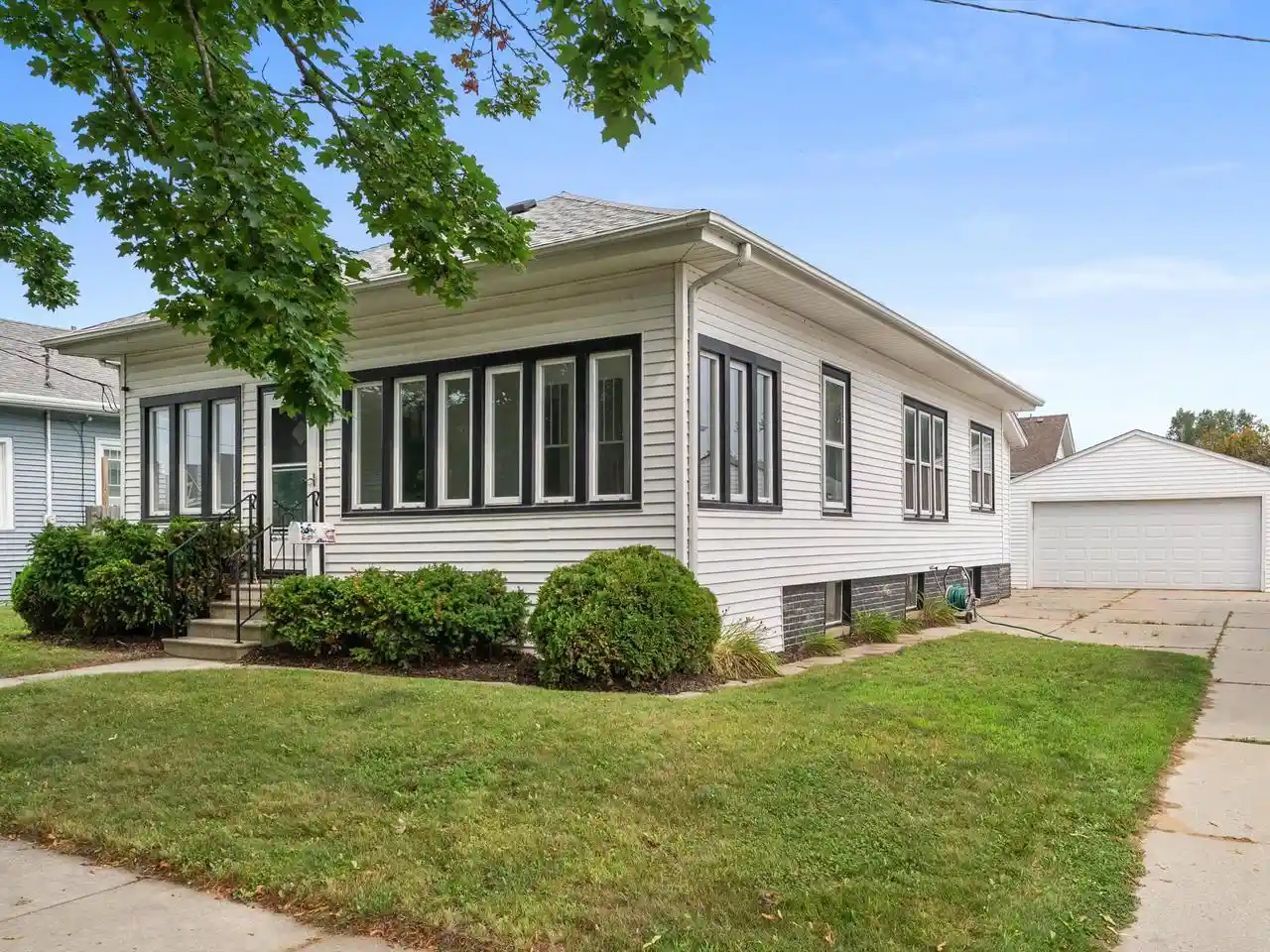 1st image of 1520 Columbus Street Street, Manitowoc, WI 54220 | MLS# 1975972