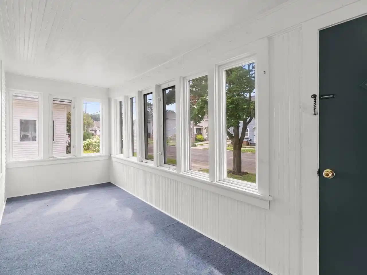 2nd image of 1520 Columbus Street Street, Manitowoc, WI 54220 | MLS# 1975972