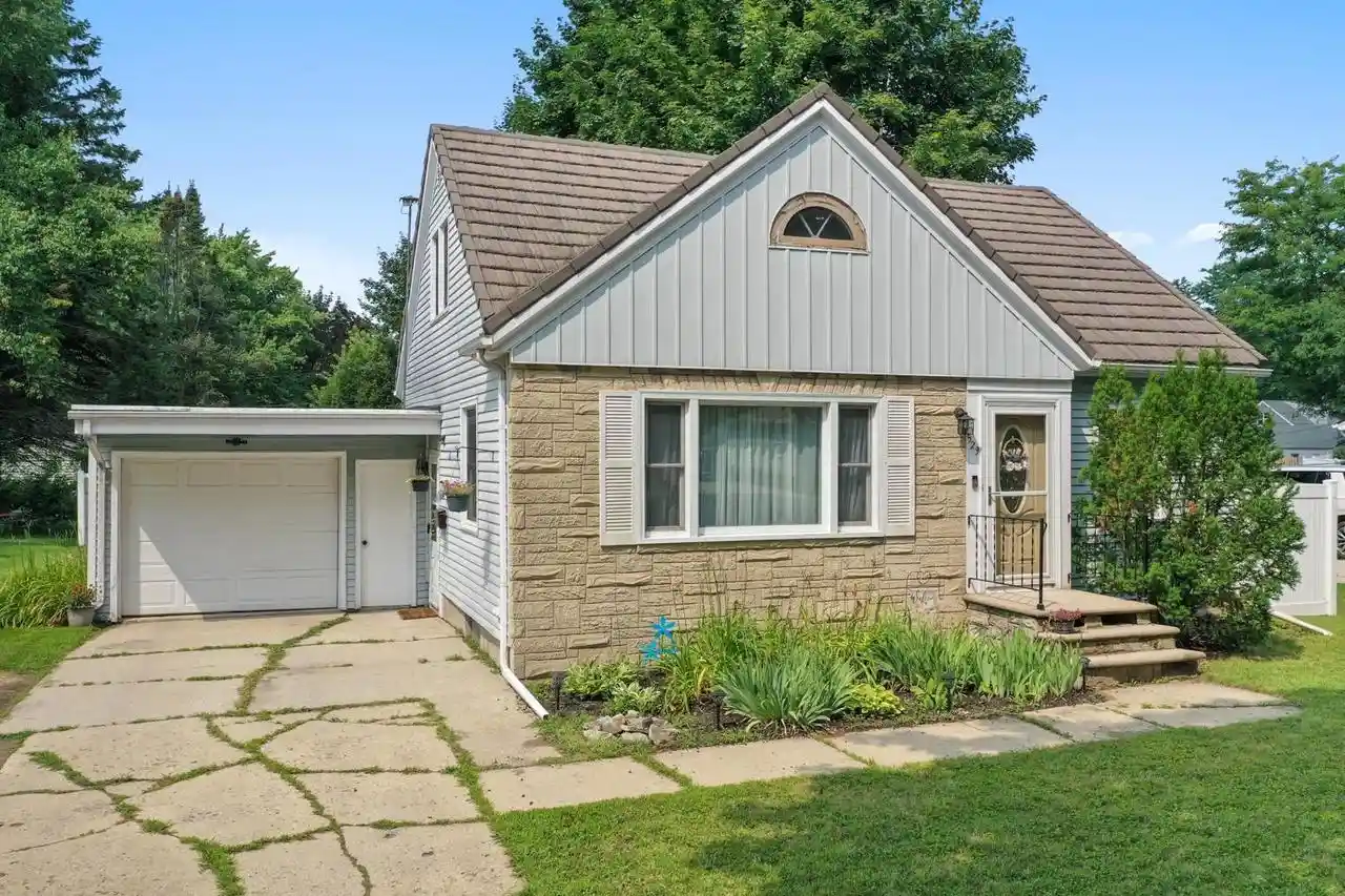 1st image of 529 Newtols Street Street, Green Bay, WI 54302 | MLS# 50330933