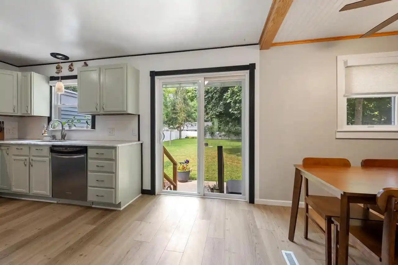 41st image of 529 Newtols Street Street, Green Bay, WI 54302 | MLS# 50330933