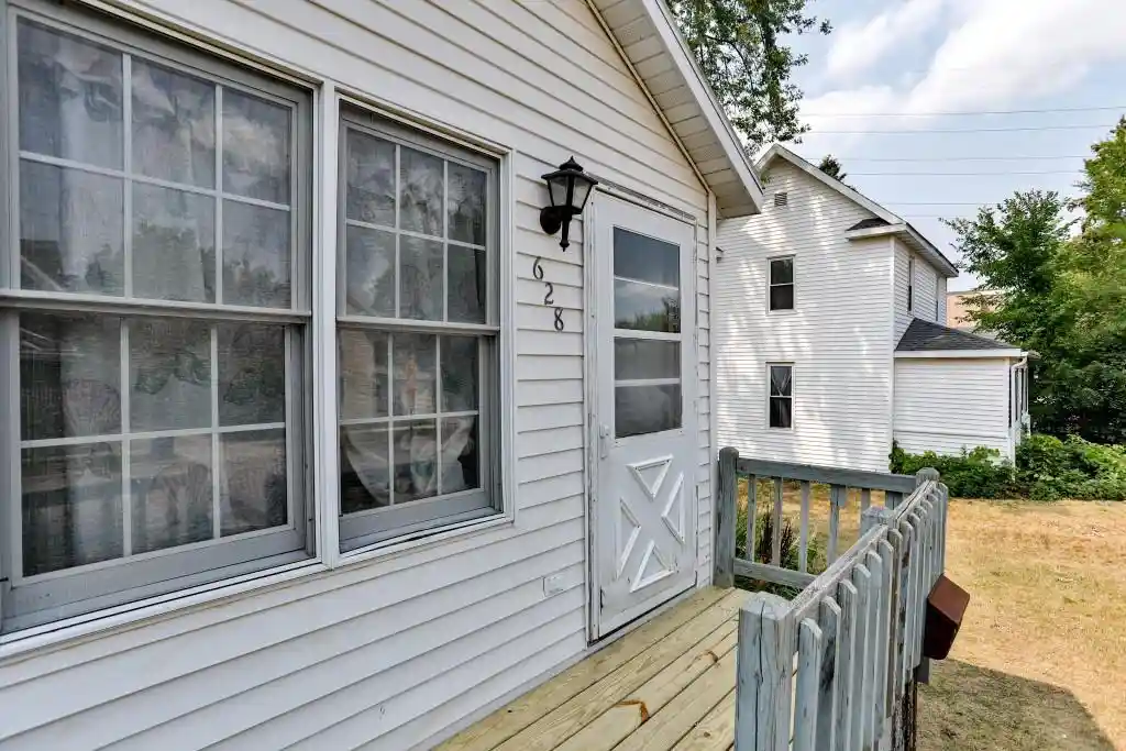 2nd image of 628 S 6th Avenue Avenue, Wausau, WI 54401 | MLS# 22603912