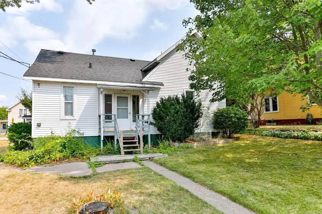 36th image of 628 S 6th Avenue Avenue, Wausau, WI 54401 | MLS# 22603912