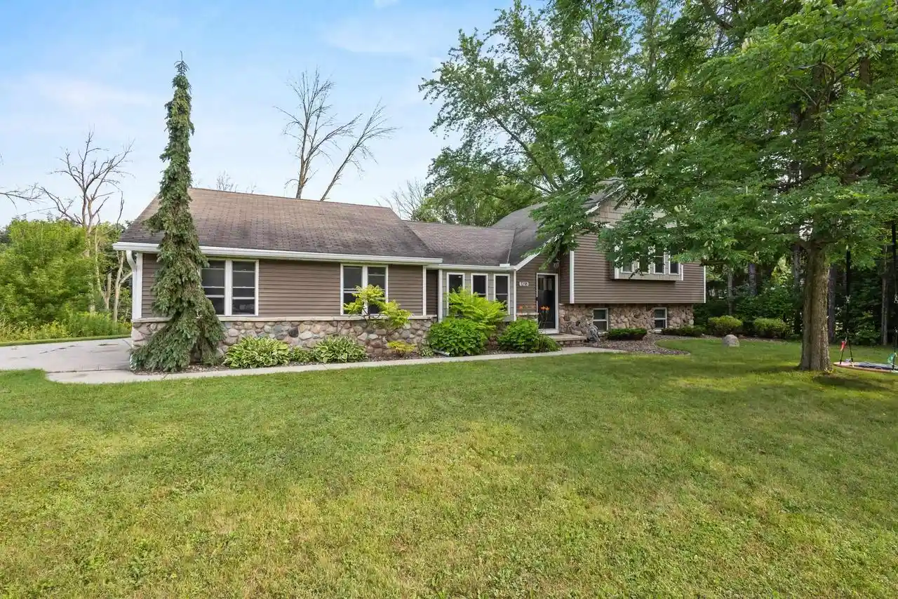 1st image of 1218 Plateau Heights Road Road, Green Bay, WI 54313 | MLS# 50330934