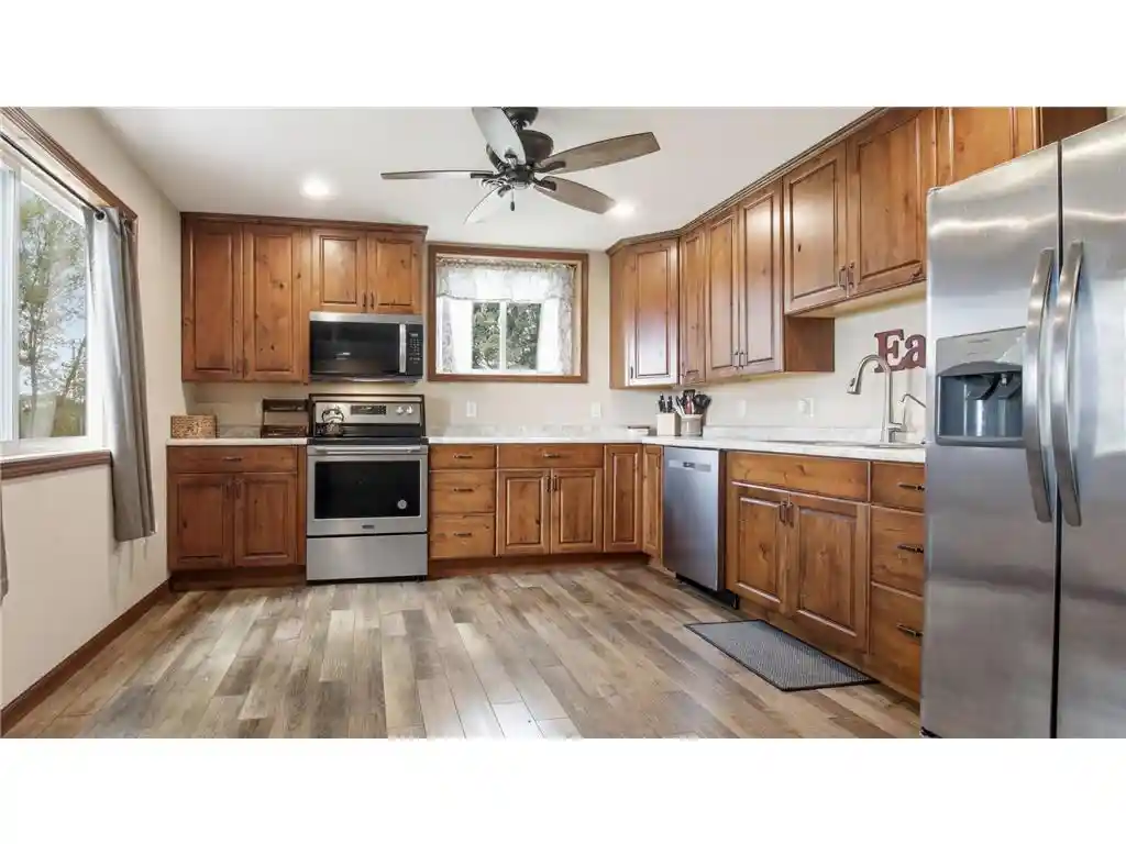 4th image of 216 50Th Street Street, New Auburn, WI 54757 | MLS# 7121346