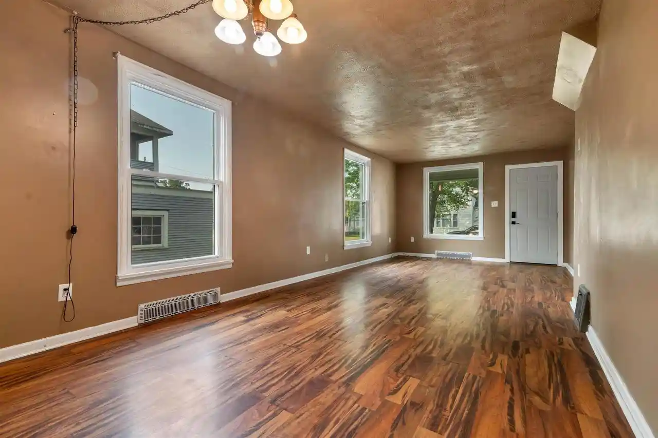 5th image of 1320 Church Street Street, Marinette, WI 54143 | MLS# 50330928