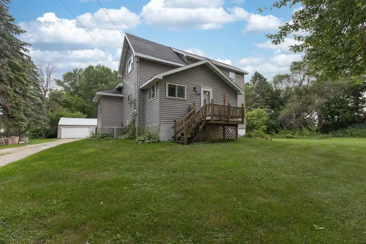 1st image of 1585 Cold Spring Road Road, Neenah, WI 54956 | MLS# 50330937