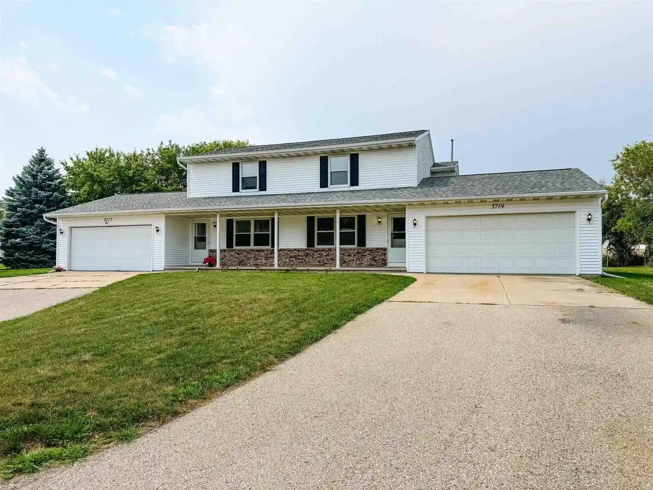 1st image of 3719 N Blueridge Dr Dr, Appleton, WI 54914 | MLS# 50330936
