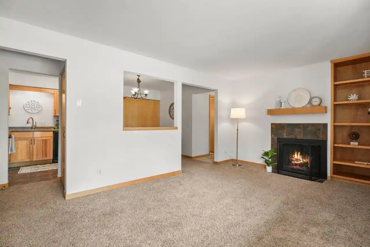 2nd image of 1014 Spaight Street Street #5, Madison, WI 53703 | MLS# 2030386