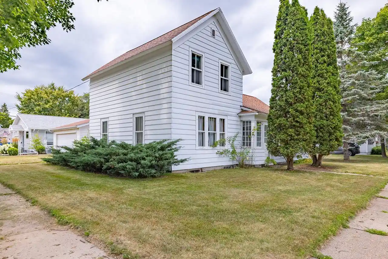 1st image of 300 N Stuyvesant Street Street, Merrill, WI 54452 | MLS# 22603918