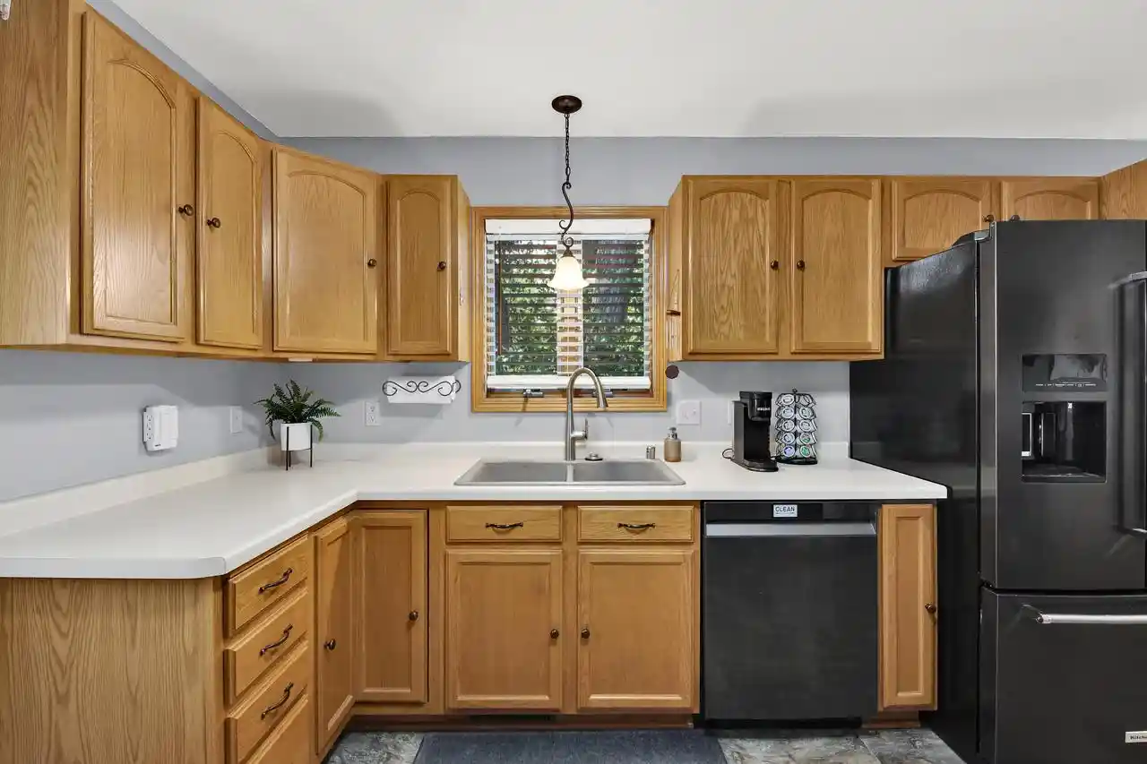 3rd image of 720 Timberline Trail Trail, Hartford, WI 53027 | MLS# 1976006
